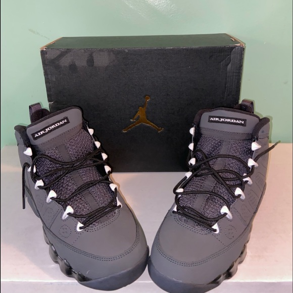 retro 9s size 7